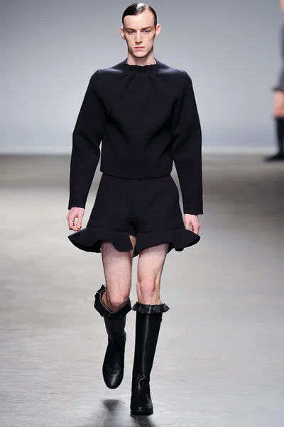 Look 3